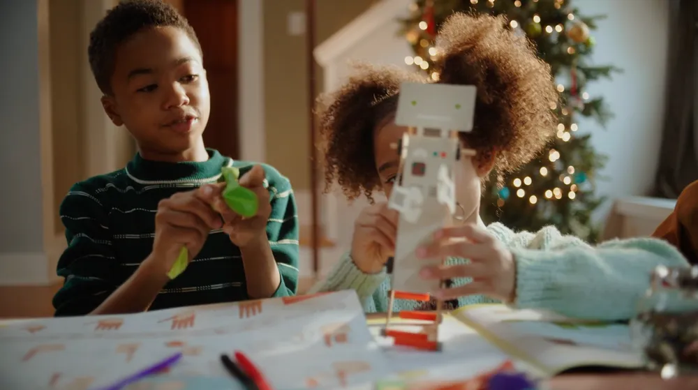 KiwiCo holiday campaign creative